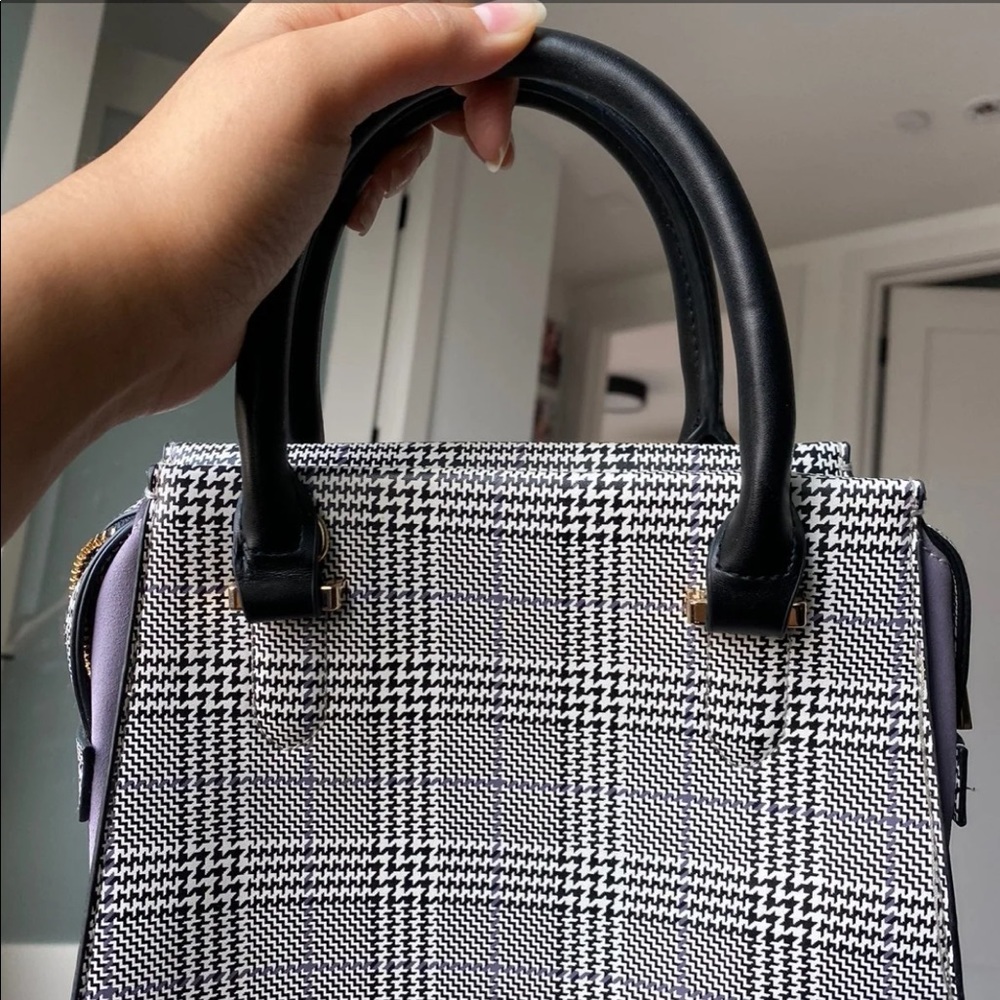 A New Day purse (crossbody) - Picture 7 of 9